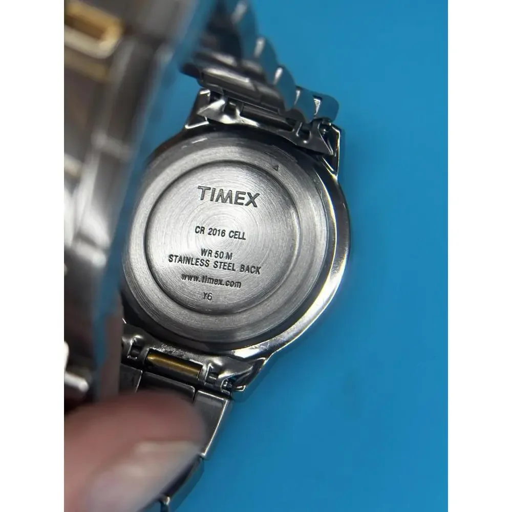 Timex Men's Indiglo 2 Tone Steel Watch Day Date Indicator Water Resistant 50M - Picture 2 of 8